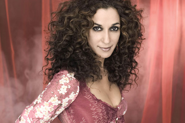 Rosario Flores