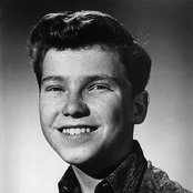 Eddie Hodges - I\'m Gonna Knock On Your Door Lyrics | MetroLyrics Eddie Hodges - I\'m Gonna Knock On Your Door Lyrics | MetroLyrics