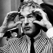 The Trip: Epilogue (Turn On, Tune In, <b>Drop Out</b>) Songtext von Timothy Leary - 76a132162a494663ab8e0df46242ca98