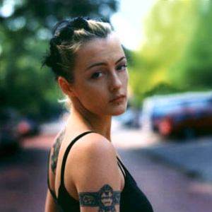 Holly McNarland - Run Body Run Holly McNarland - Run Body Run