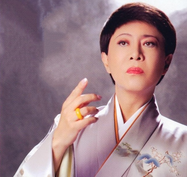 美川憲一