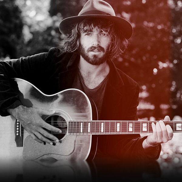 Angus Stone