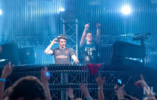 W & W