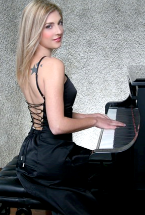 Eve Angeli