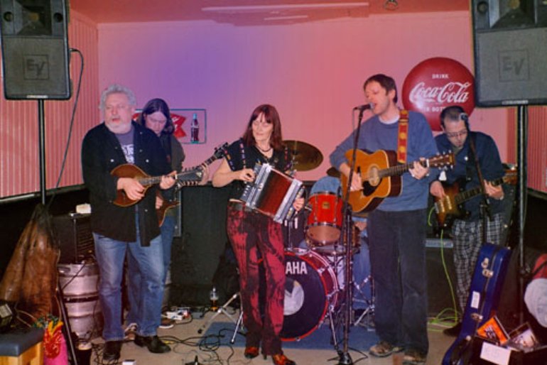 Whats On In Cork Two Time Polka Charlie’s Bar