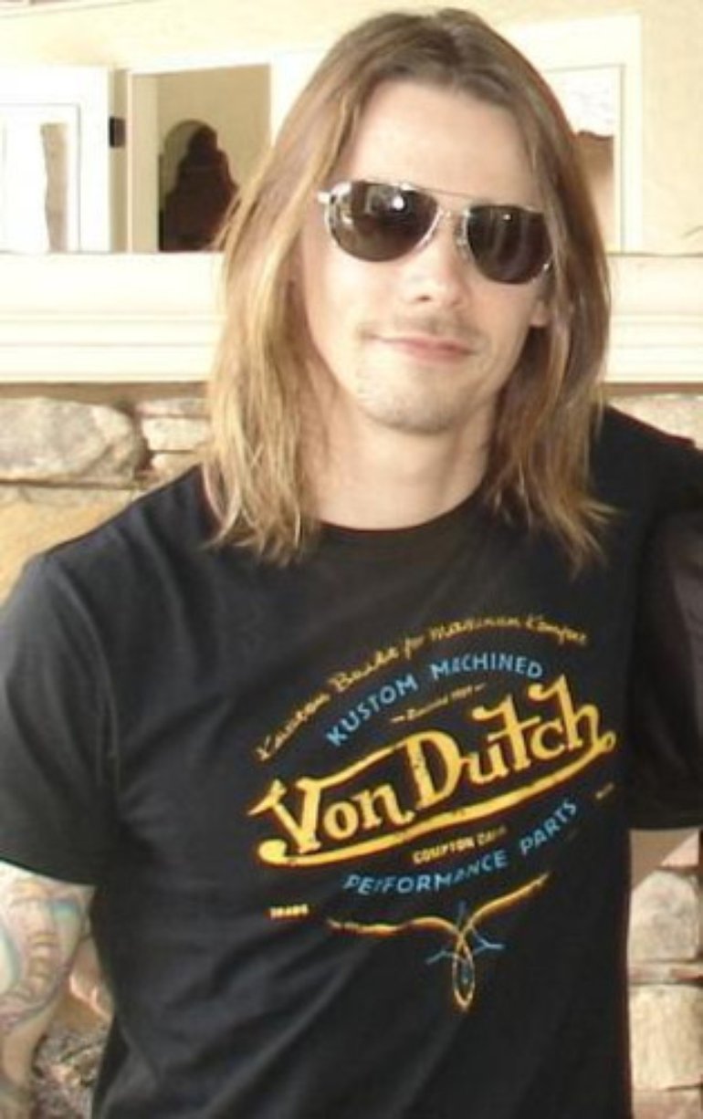 Myles Kennedy Photos (11 of 24) — Last.fm