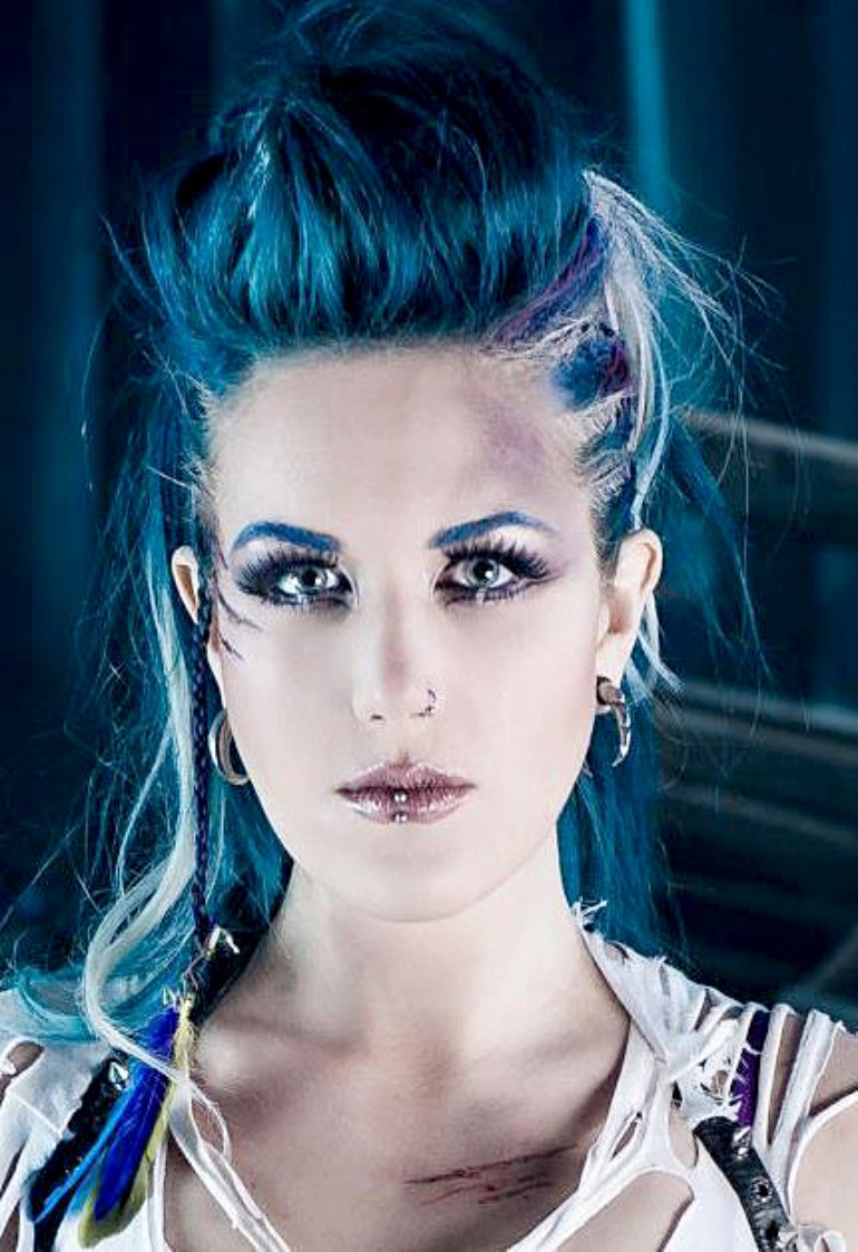 Alissa White Gluz Photos 29 Of 57 — Lastfm