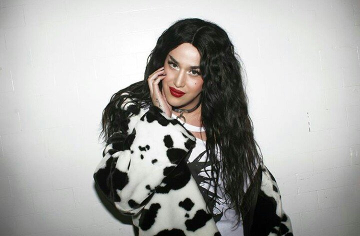 Hello I Love You Adore Delano Lyrics