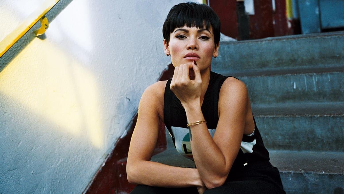 Sinead Harnett Lyrics Music News And Biography Metrolyrics