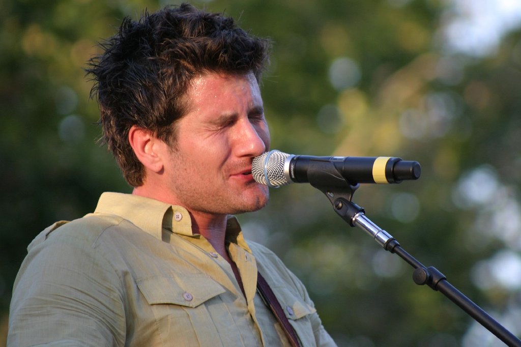 Matt Nathanson Wedding Dress Lyrics Metrolyrics