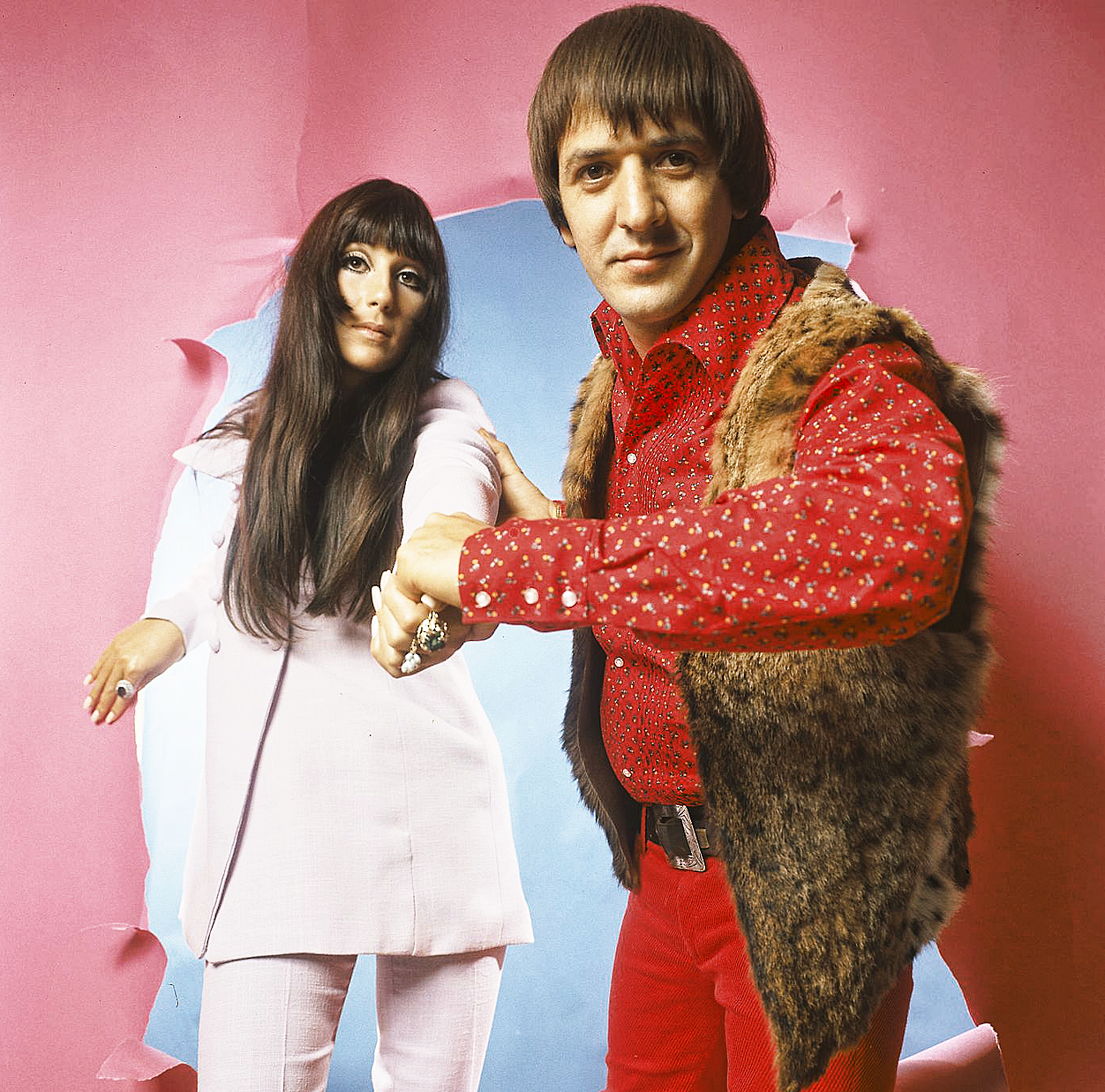 Sonny & Cher Lyrics, Music, News and Biography | MetroLyrics1252 x 1237