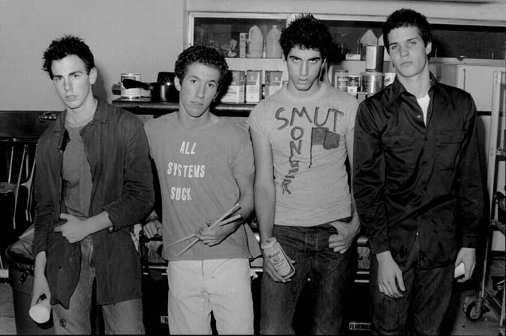 The dirty dozen. Los mejores discos del punk rock. - Página 2 887a2fdc207d4fc19de74d9498f9c667