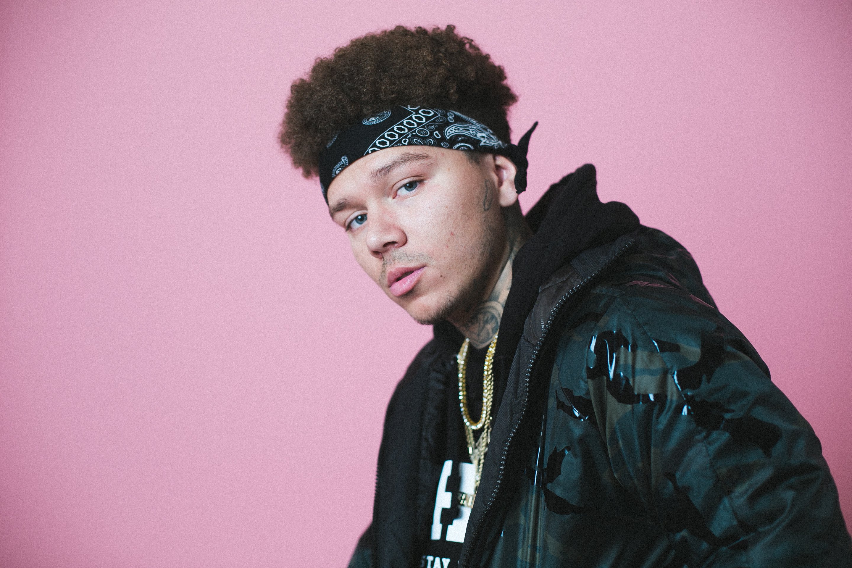 Phora - To The Moon Lyrics | MetroLyrics