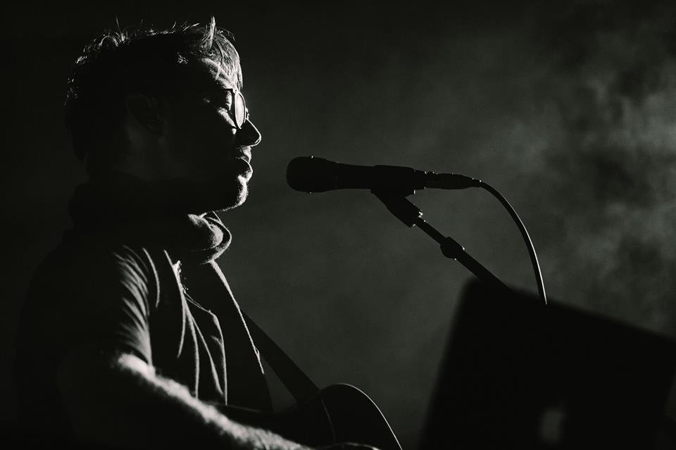 Dustin Tebbutt Give Me Tonight Lyrics