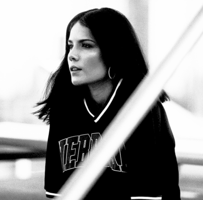 Halsey - Now Or Never Lyrics | MetroLyrics