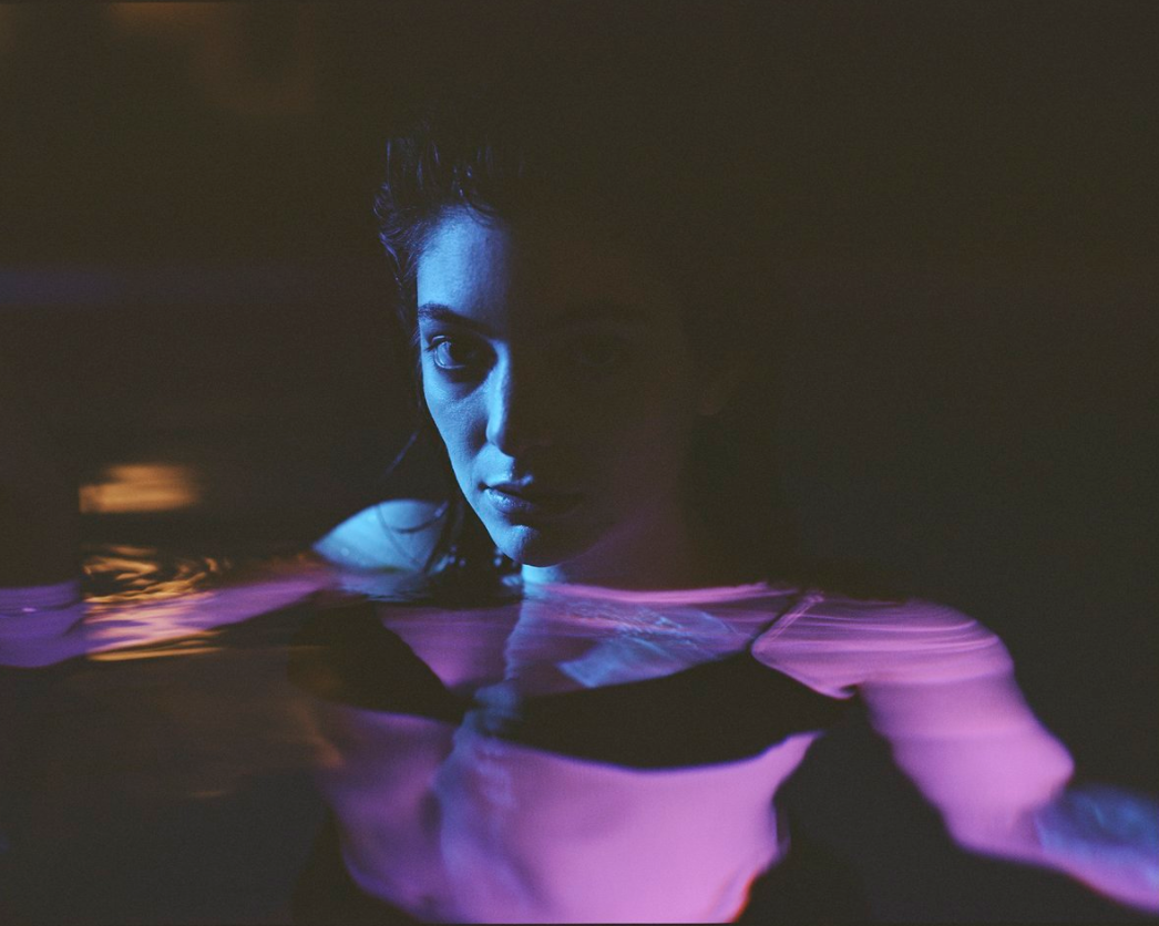 Lorde Lyrics, Music, News and Biography | MetroLyrics1046 x 836