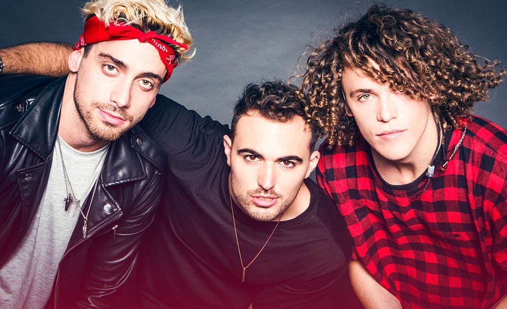 RÃ©sultat de recherche d'images pour "cheat codes photoshoot"