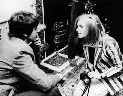 Paul & Linda Mccartney Lyrics, Music, News and Biography | MetroLyrics