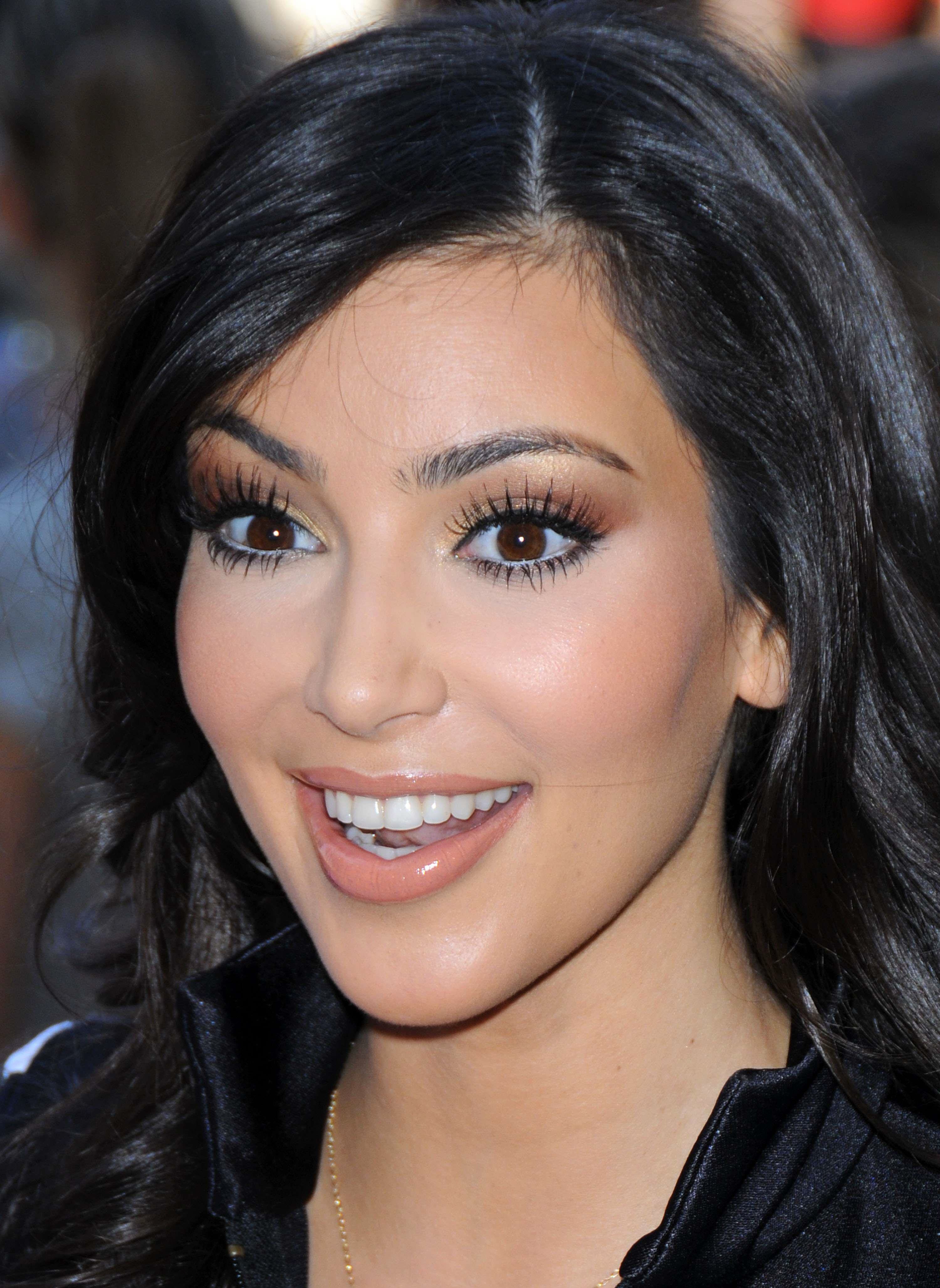 Kim Kardashian Pictures | MetroLyrics3000 x 4108