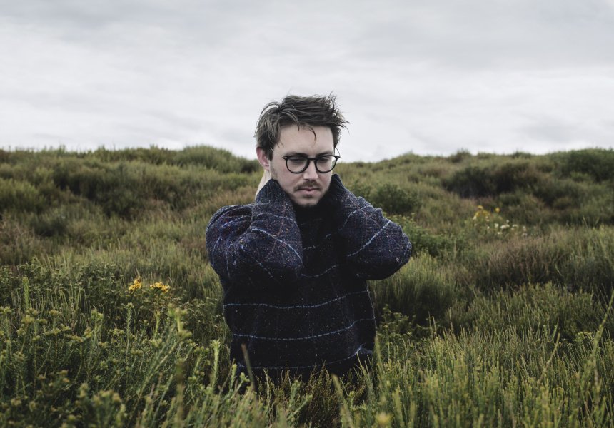 Dustin Tebbutt Give Me Tonight Lyrics