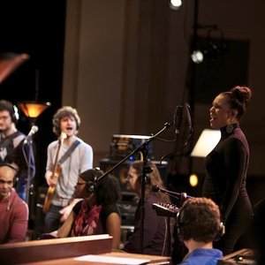 image for "snarky puppy (with shayna steele)"