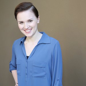 image for'veronica roth'