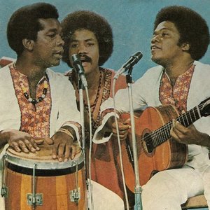 Os Tincoãs - Os Originais Os Tincoãs - Os Originais