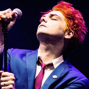 "gerard way"の画像