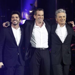 Similar artists to Patrick Fiori, Julie Zenatti - Fre