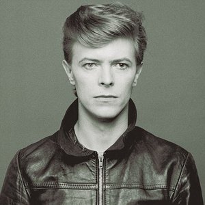 "david bowie"的封面