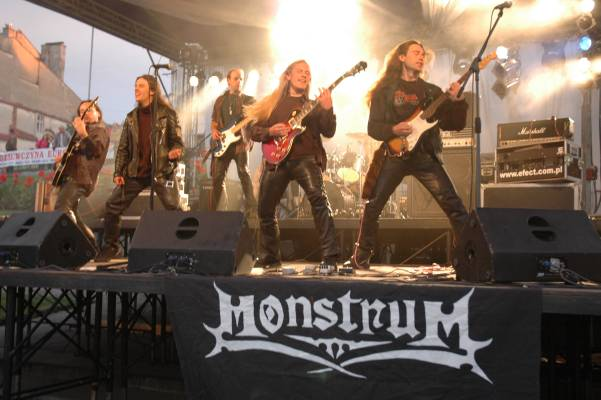 Monstrum